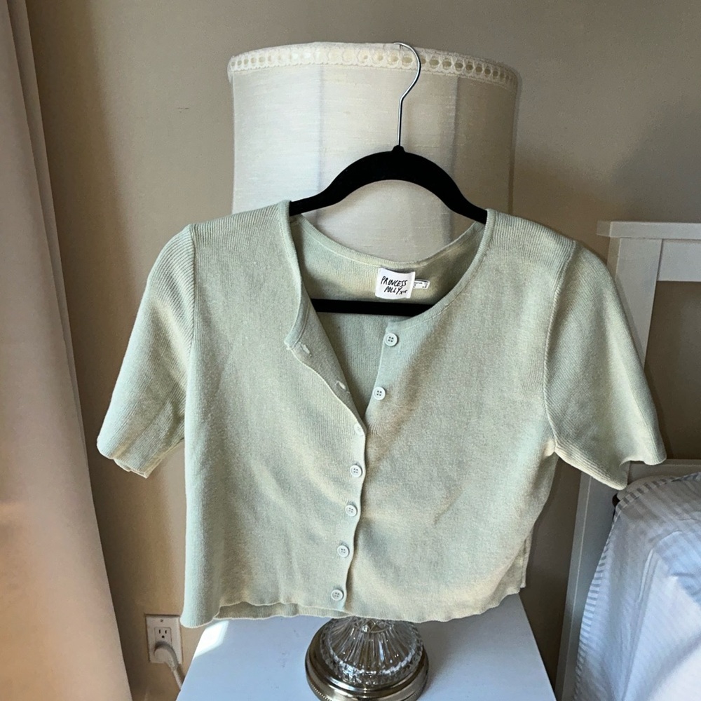 princess polly sage green button up crop top size 6